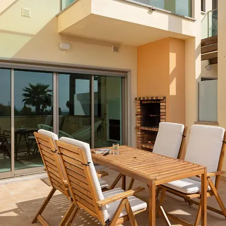 Poolside Family Affittacamere Albufeira