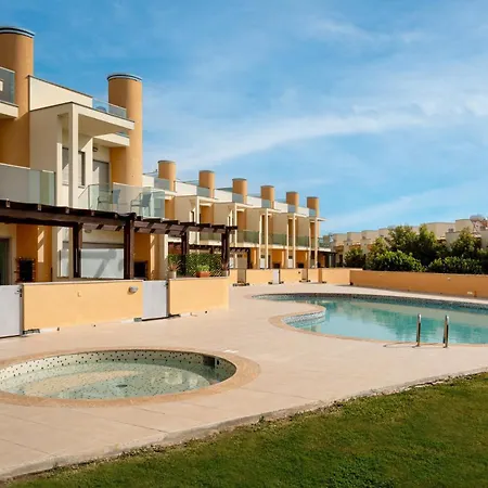 Affittacamere Poolside Family 3*